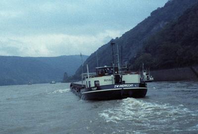 Tramp op de Rijn in 1960.