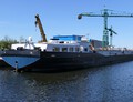Ex Zennestroom tijdens ombouw tot motorbeunschip Meppel.