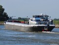 Laus-Deo opvarend op de IJssel bij Bronckhorst.