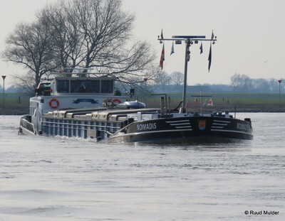 Nomadis te daal op de IJssel bij Bronckhorst.