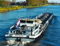 Oostenwind op het Amsterdam-Rijnkanaal bij Breukelen