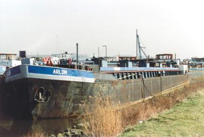 De Arlon in de Industriehaven te Moerdijk wachtend op de sloop.