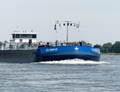 Eiltank 46 op de Rijn bij Xanten.