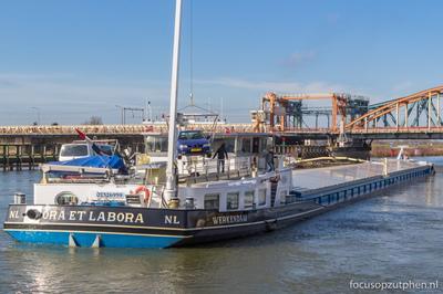 Ora et Labora op de IJssel in Zutphen.