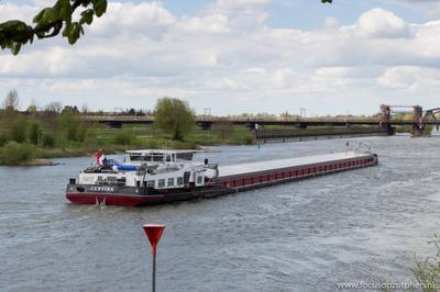 De Centina op de IJssel bij Zutphen.