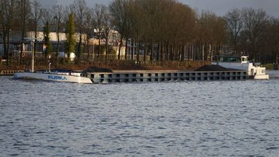 Furka op het Amsterdam-Rijnkanaal bij Utrecht.