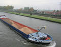 Farber bij Loenersloot op het A'dam Rijnkanaal.