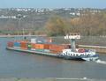 Vectorius vaart de haven van Koblenz-Wallersheim uit.