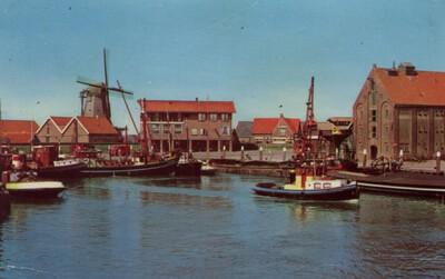 Corrie in het haventje van Oudeschild. 