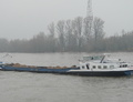 Cotrans 8 op de Rijn bij Emmerich.
