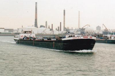 De Jorina Derde Petroleumhaven Botlek.