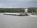 Liza met de Cor Jos op het Amsterdam-Rijnkanaal.