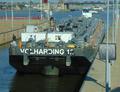 Volharding 12 met de duwboot Maurice Oranjesluis Amsterdam.