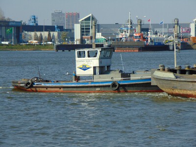 Barca Noordzeekanaal bij Zaandam.
