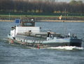 Argo opvarend op de Rijn. 