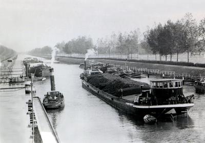 W. van Driel 51 Julianakanaal.