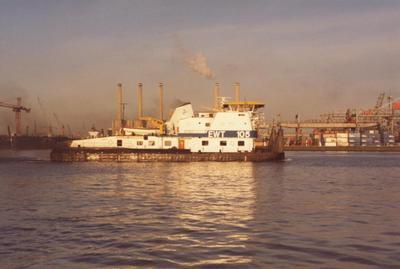 De EWT 105 - Willem Barendsz Waalhaven Rotterdam.