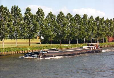 De Mon-Desir Amsterdam-Rijnkanaal.
