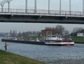 Trimax bij de Amsterdamsebrug op het A'dam Rijnkanaal.