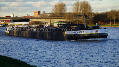Vanquish op het Amsterdam-Rijnkanaal bij Nieuwegein.