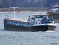 Teuntje-S opvarend op de Rijn bij Emmerik.