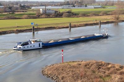 Vento op de IJssel bij Zutphen.