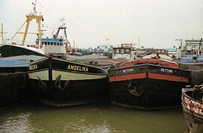 De Angelika bij Veka BV Werkendam (1997).