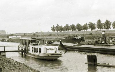 Oldenhorn 1951 op het Dortmund-Ems-Kanal.
