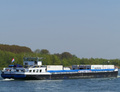 Mer Blue op de Oude Maas bij Spijkenisse.