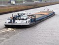 De Tiana-V op de Zuid-Willemsvaart bij Den-Dungen.