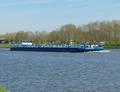 Freyja op het Amsterdam-Rijnkanaal ter hoogte van de Zeeburgerbrug.