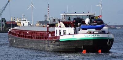 Vendetta Zeekanaal Gent - Terneuzen
Veer Ter Donk.