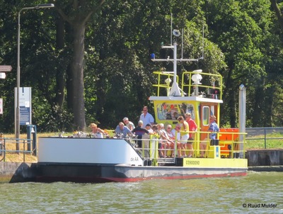 De AA op het Amsterdam Rijnkanaal.