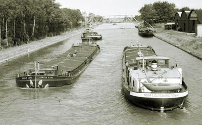 Nova 1 op het Dortmund-Ems-Kanal.