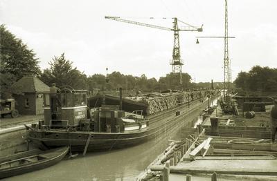 De Hannover 1 in 1951 op het Dortmund-Ems-Kanal.
