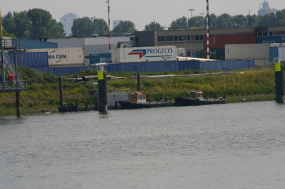 De RVE 45 Eemhaven Rotterdam.