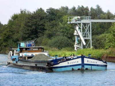 Alauco op het Canal de Sambre a L'Oise bij Beautor.