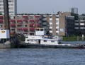 Hunter met het ponton HH 12 Nieuwe Maas Rotterdam.