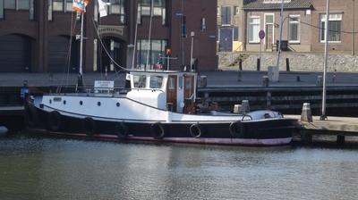 Marjan in de haven van Harderwijk.