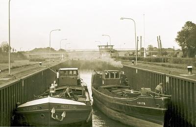 De St. Georg op het Dortmund-Eemskanaal (1960).