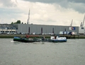 Adjo 2 in Rotterdam ter hoogte van de Waalhaven.