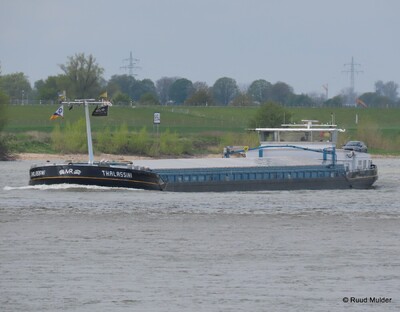 Thalassini op de Rijn bij Emmerik.