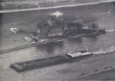 De Rheinschub 7 met de duwboot Nashorn Kaub.