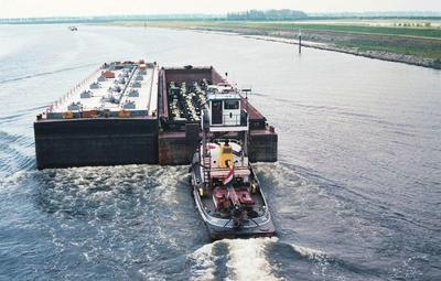 De CNFR 275 Schelde-Rijnkanaal.
