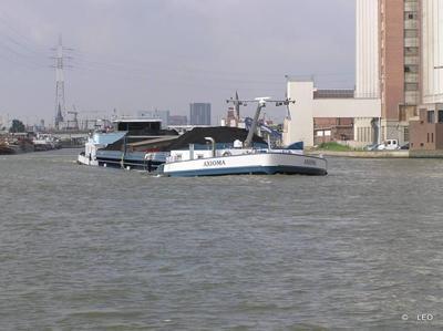 De Axioma op het Albertkanaal bij Merksem in 2010.