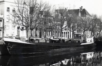Juliana aan de Thorbeckegracht in Zwolle in de 60-er jaren.
