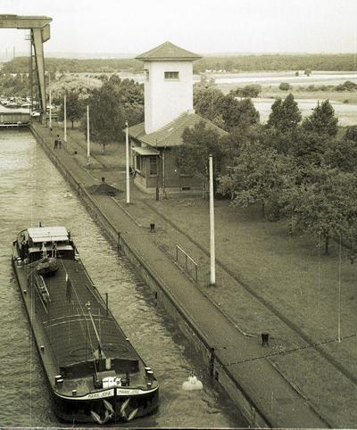 De Marie-José op het Dortmund-Eemskanaal (1960).