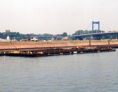 De LRG 162 Ruhrorter Hafenmund.