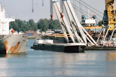 Matador Waalhaven Rotterdam.