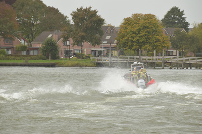 De Brandweerboot Dordrecht.